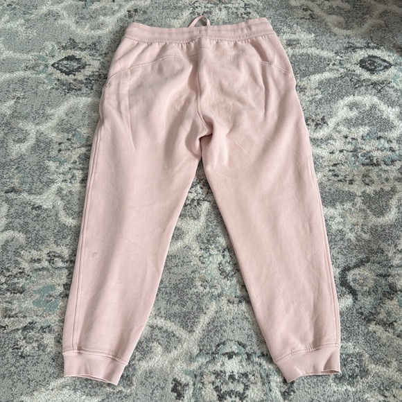Lululemon Scuba High-Rise Jogger *Fleece 28” in pink mist - Picture 7 of 10